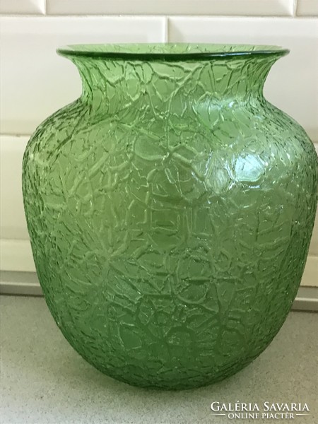 Uránüveg antik Loetz repesztett váza, 23 cm