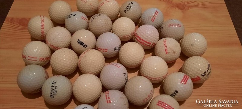Golf ütő 32 db labdával
