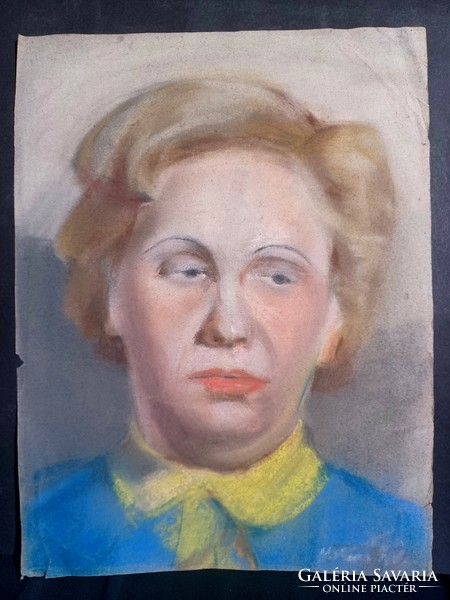 Női portré - pasztell (29x38 cm)