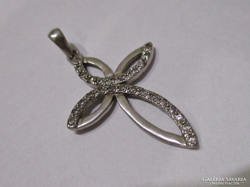 Special small stone silver cross pendant