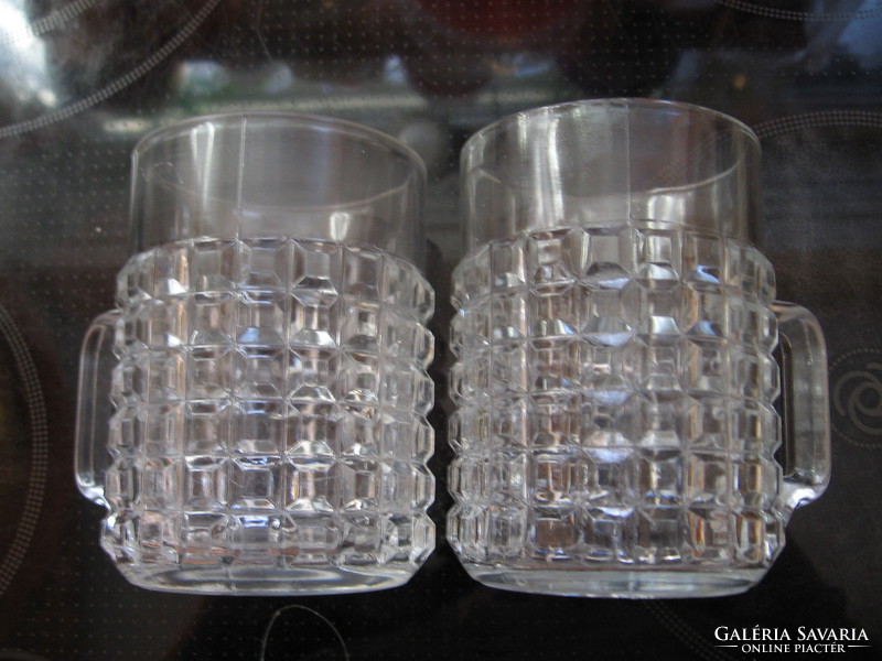 2 checkered crystal mugs, pitchers and glasses of whiskey with handles in one