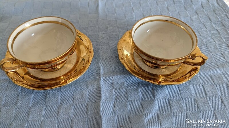 Gold-plated coffee cup paired with a pair of plates, Händel bavaria