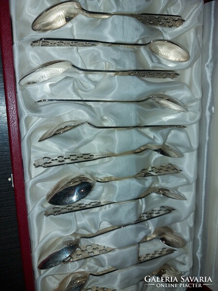 12 silver spoons, 127 gr