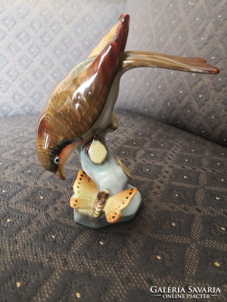 Wonderful Herend porcelain bird with butterfly