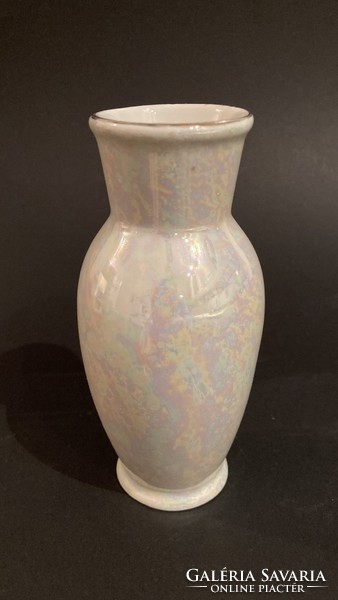 Ravenhouse white iridescent vase