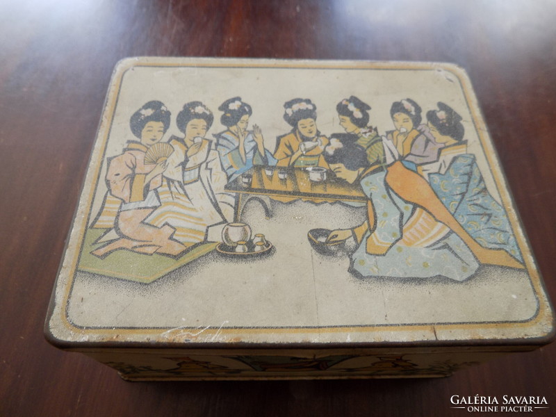 Old art nouveau tea box with Japanese design from Budapest!!