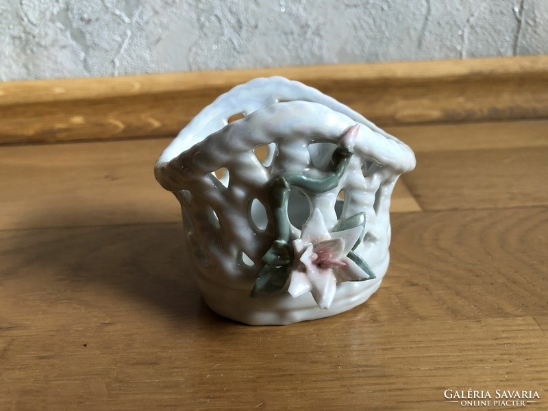 Szép virágos porcelán dísztárgy / mécsestartó / gyűrűtartó ?