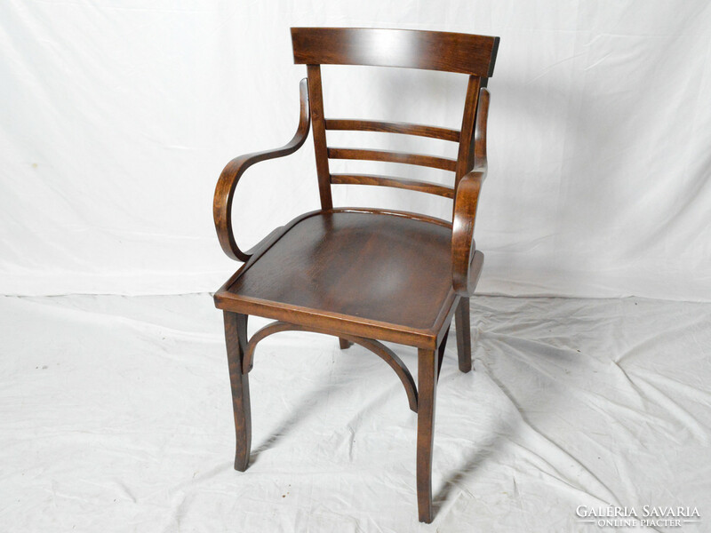 Antique thonet armchair (restored)