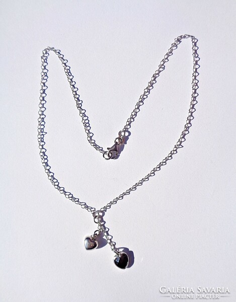 44.5 Cm. Long silver necklaces with two hearts