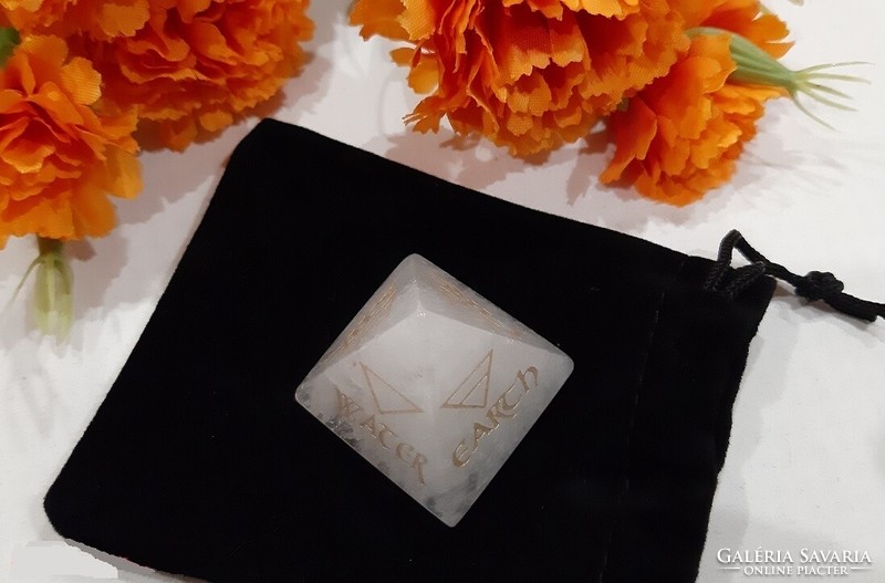 Genuine white quartz four elements (fire, water, earth, air) with pyramid bag topaaa
