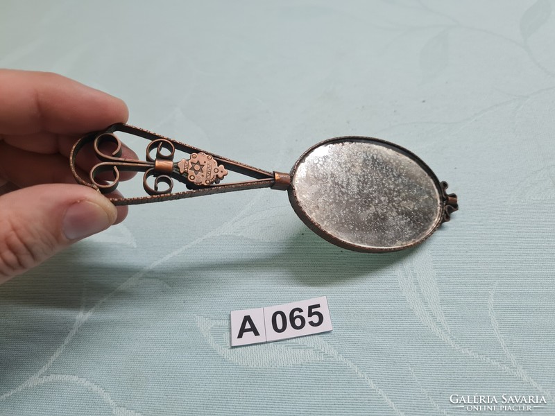 A065 Antik kézitükör 15 cm