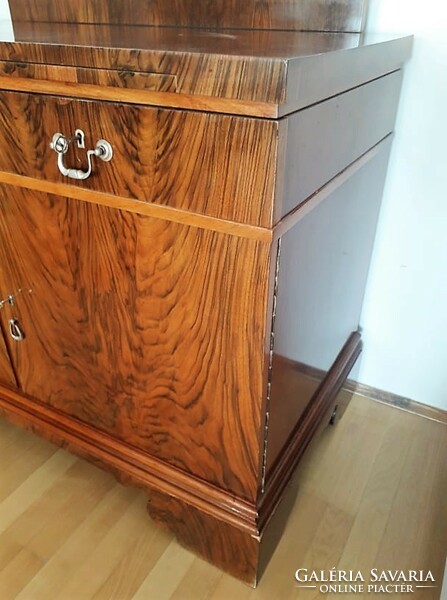 Lingel sideboard / chest of drawers.