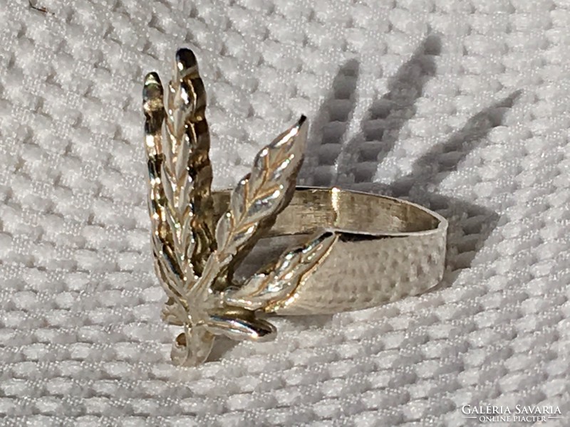 Silver ring, unisex! Cannabis form!