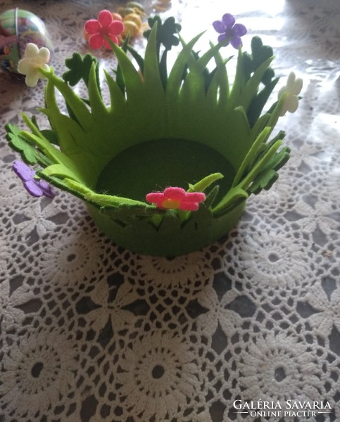 Felt floral basket, Easter decoration, recommend!