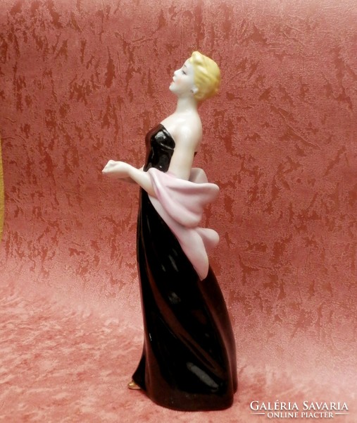 Russian antique singer figurine porcelain