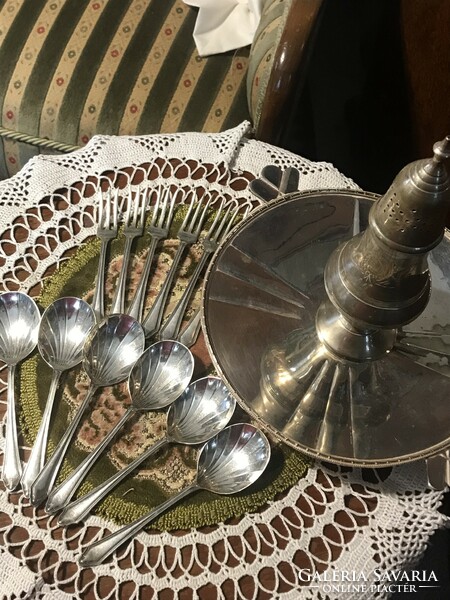 Antique silver-plated alpaca cake set, powdered sugar sprinkler, dessert fork and spoon, with serving plate