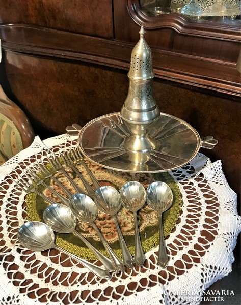 Antique silver-plated alpaca cake set, powdered sugar sprinkler, dessert fork and spoon, with serving plate
