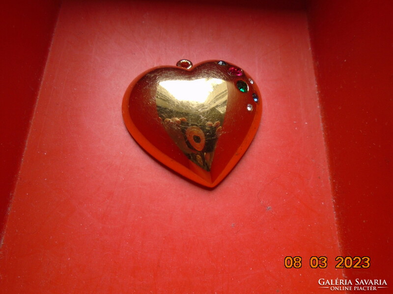 Gold-plated heart pendant with colored polished stones