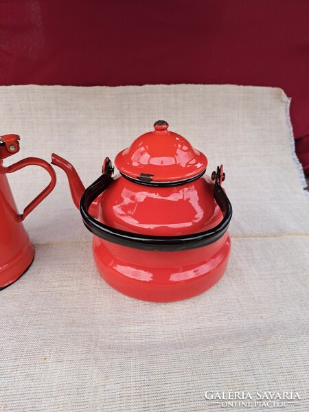 Red enamel teapot teapot pouring pot coffee pot for flowers for decoration, decor nostalgia