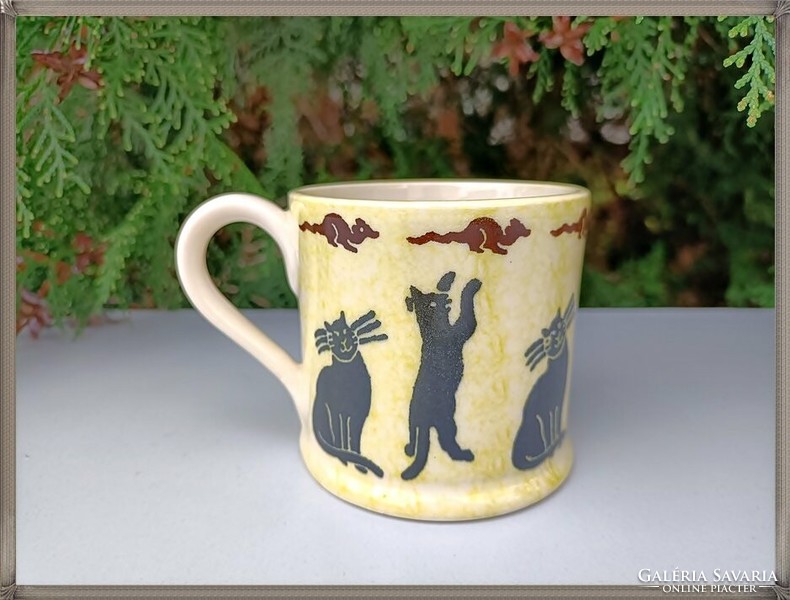English Brixton Pottery porcelain cup, mug with cat / cat / and mouse pattern.