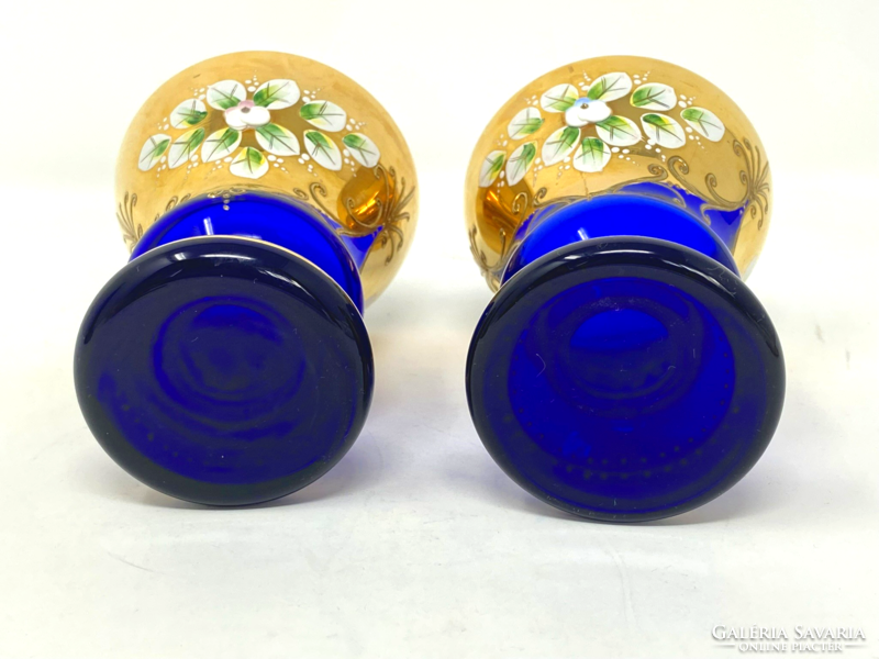 Elegant vintage Bohemian cobalt blue glass pair of glasses with rich gilding and plastic pattern cz