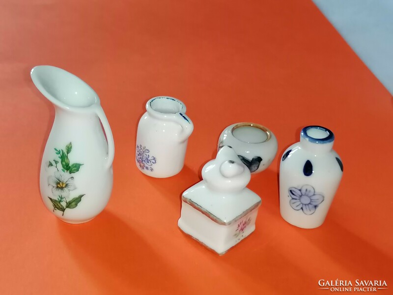 Baby porcelains, mini porcelains for doll houses 42.