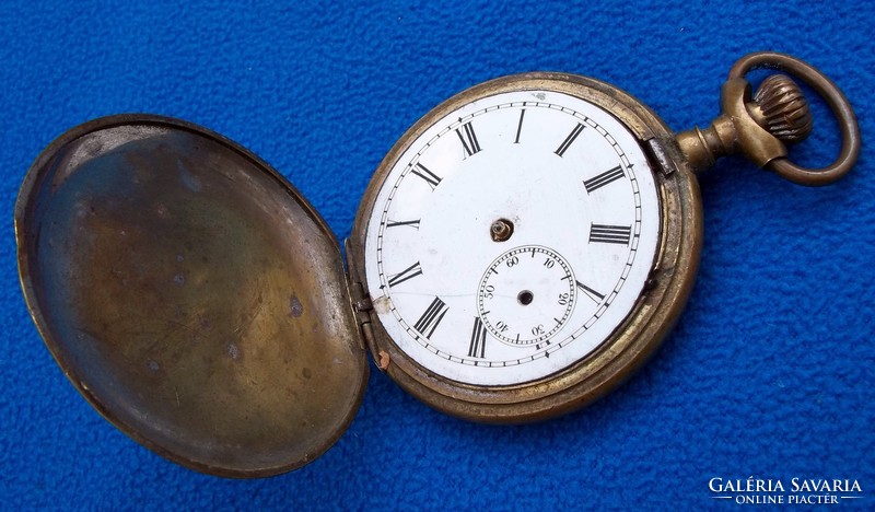 Antique pocket watch with double lid