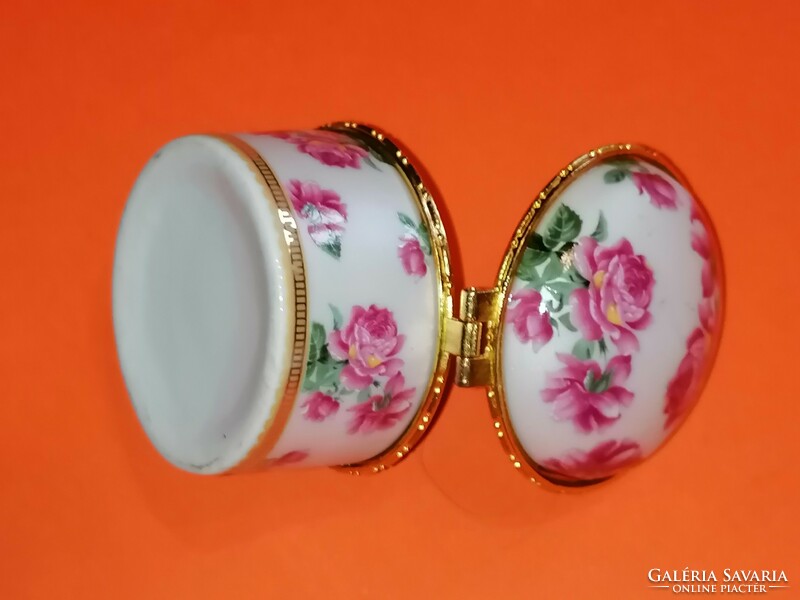 Retro, English rose pattern, jewelry holder, medicine holder, porcelain box.