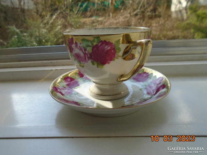 Altwien empire spectacular rose-patterned, opulently gilded, hand-numbered tea cup with coaster