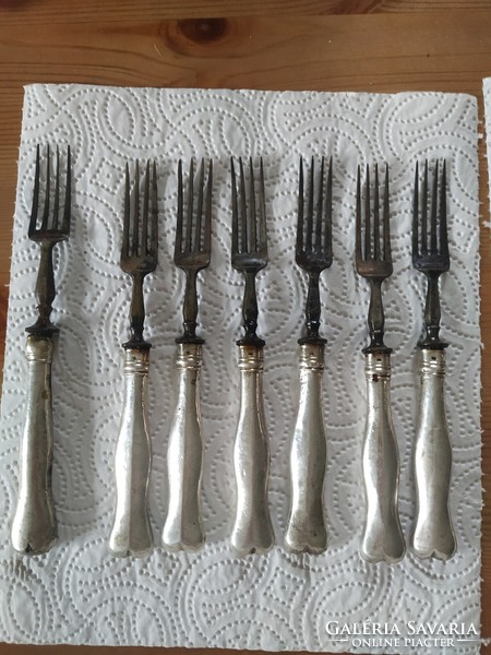 Ezüst nyelű / ezüstözött antik evőeszköz  kés villa