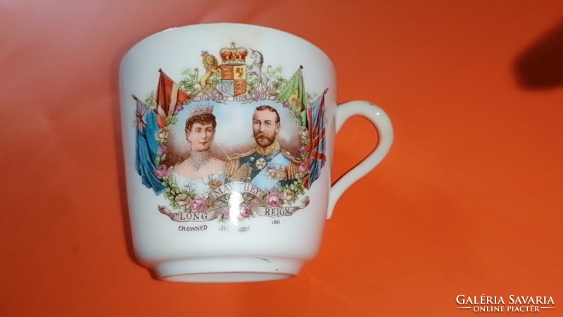 1911. évi V. György király és Quen Mary koronázási emlék teáscsésze