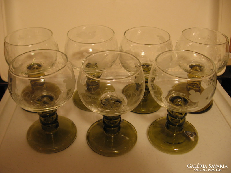 Set of 7 rummer polished wine glasses