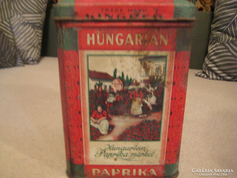 An old Szeged paprika export metal box with an inscription in English