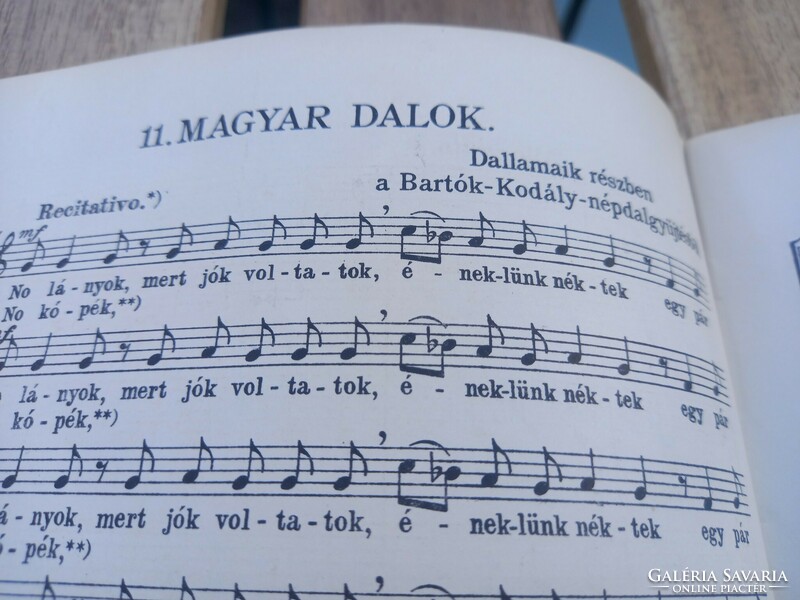 Children's choirs: Rózsavölgy music store/Bartók-Kodály children's folk song collections
