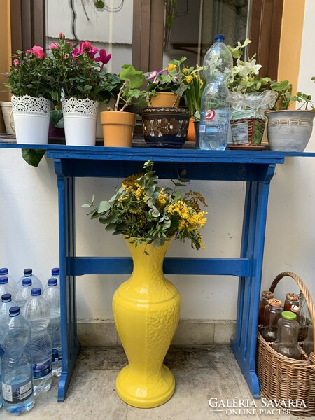 Hatalmas nap-sárga padlóváza váza