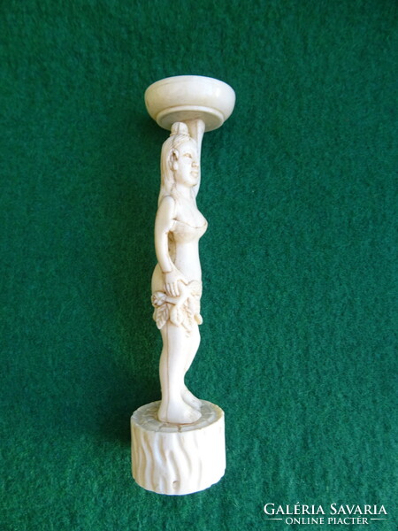 Bone carved female figure /leg bone/