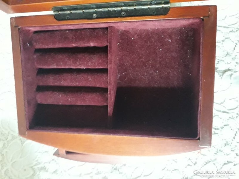 2 pcs. Music box / jewelry box.