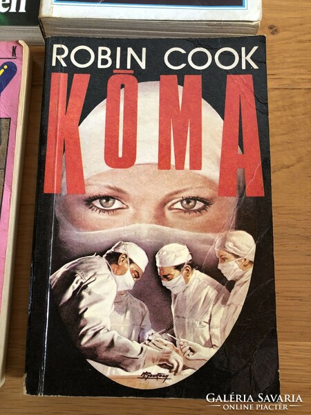 4 db Robin Cook könyv