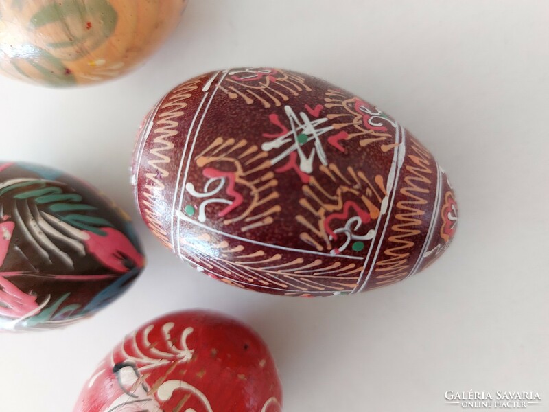 Régi húsvéti festett tojás retro fatojás