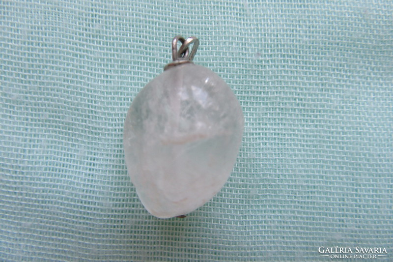 Rock crystal pendant