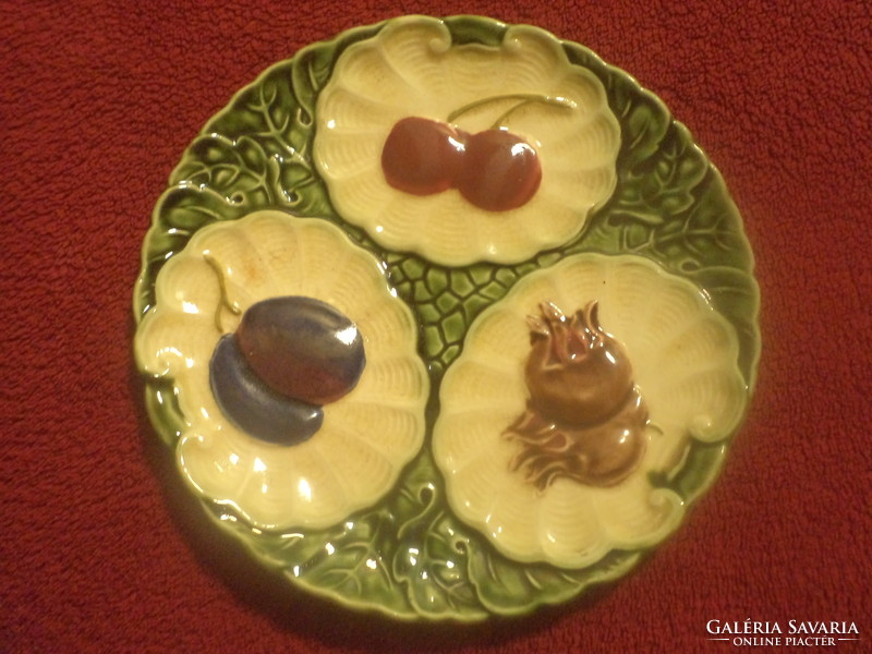 Art Nouveau ceramic decorative plate