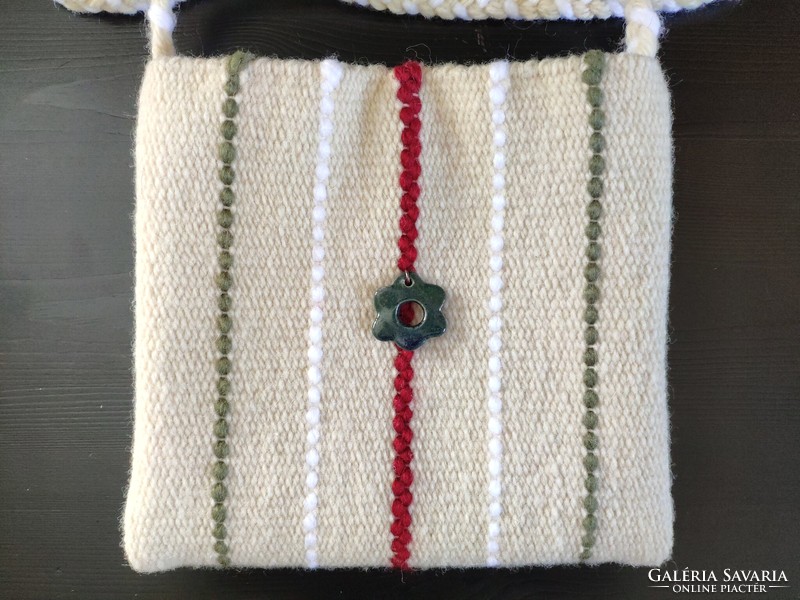 'EGYSZERŰEN MAGYAR' kézzel szőtt gyapjú táska/tarisznya nemzeti színekben