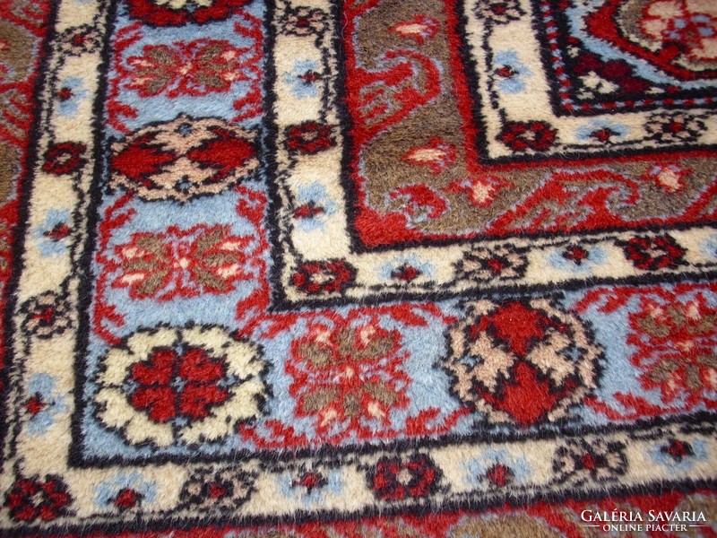 Handmade Persian rug 131x194cm