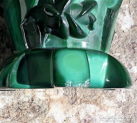 2 pcs. Malachite glass vase / c. Schlevogt tapestry.