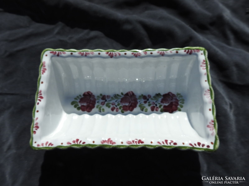 Patkó és bordás őzgerinc alakú mázas virágmintás kerámia sütőforma falra akasztható falidísz pár