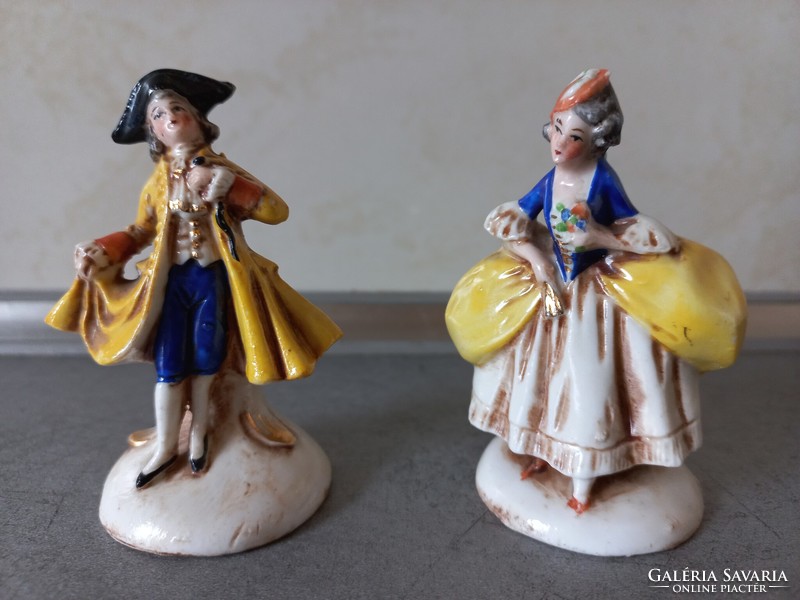 2 db miniatűr Altwien barokk porcelán figura