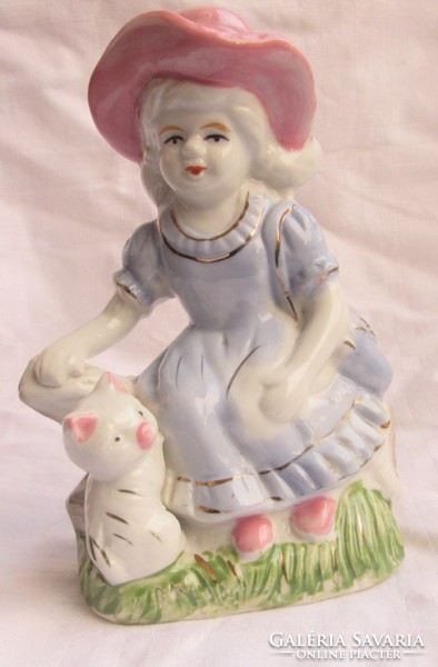 Porcelán figura,kislány cicával, 14,5 cm magas.