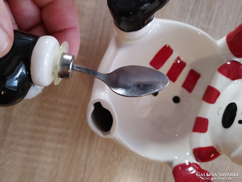 Porcelain knife and spoon in the foot of the snowman bowl