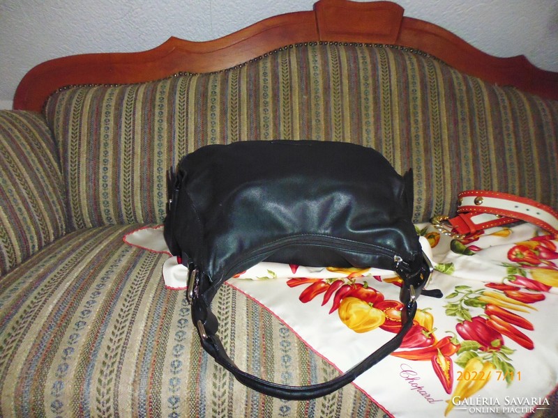 Women's coccinelle genuine leather bag.