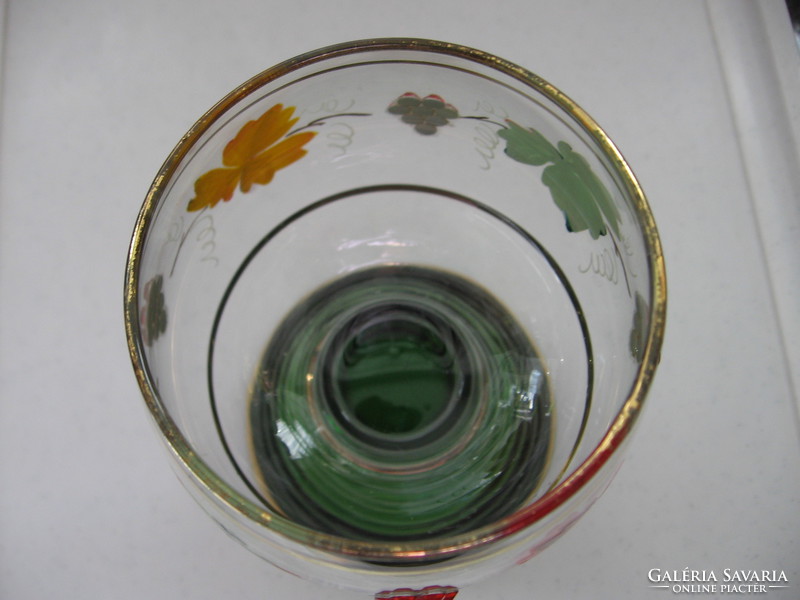 Strasszkövekkel , aranyozással, kézi festéssel díszített römer pohár